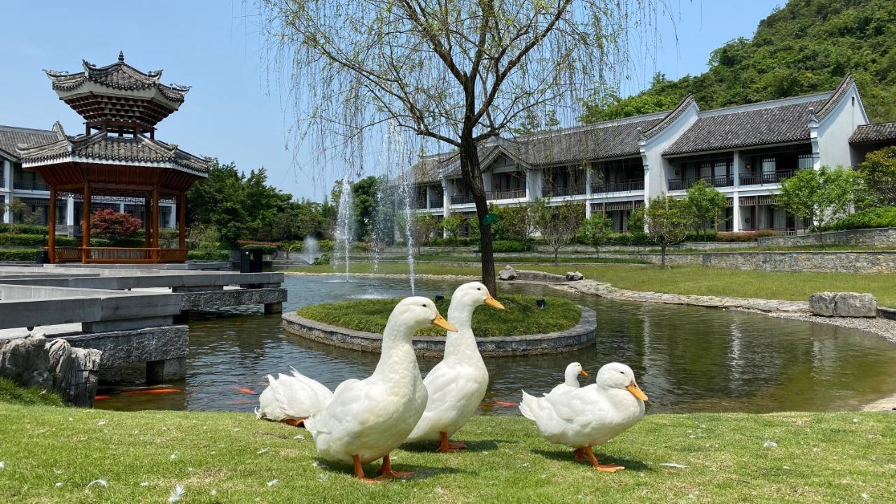 Banyan Tree Yangshuo Hotel Exterior photo